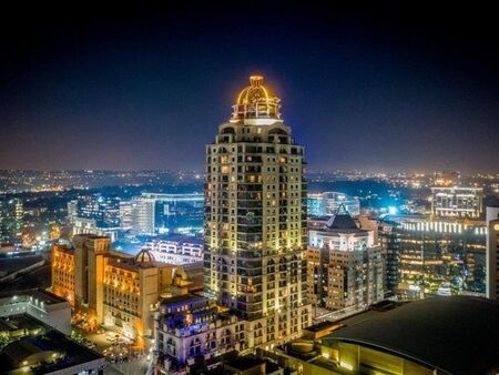 1 Bedroom Apartment in Sandton Central