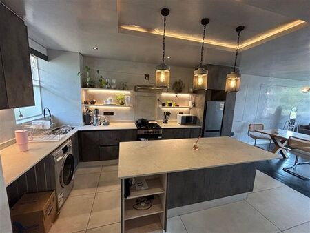 2 Bedroom Apartment in Illovo