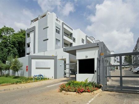 3 Bedroom Apartment in Melrose North