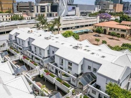 3 Bedroom Townhouse in Melrose North