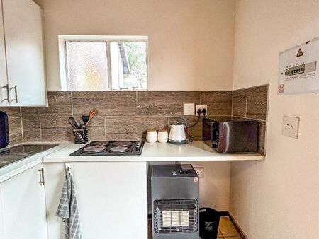 Bachelor apartment in Blairgowrie