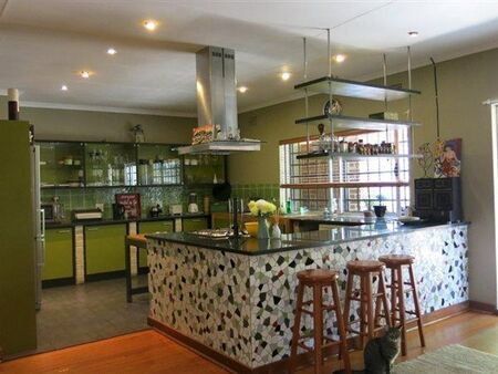 1 Bedroom House in Ferndale