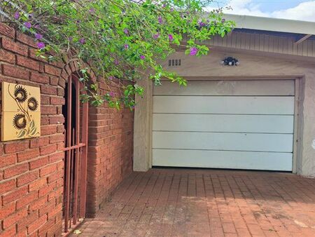 3 Bedroom House in Westdene