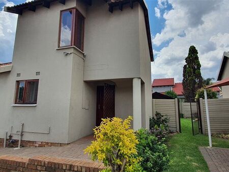 3 Bedroom Townhouse in Liefde en Vrede