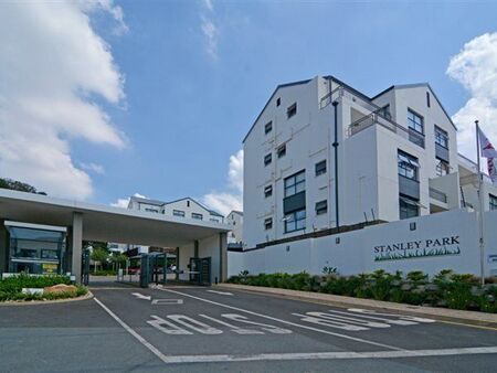 3 Bedroom Apartment in Oakdene