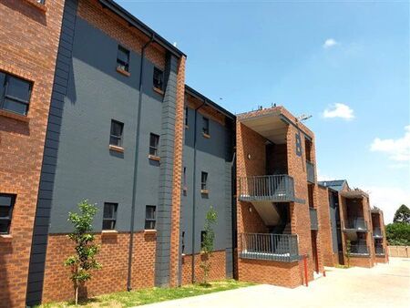 2 Bedroom Apartment in Elandsfontein Ah