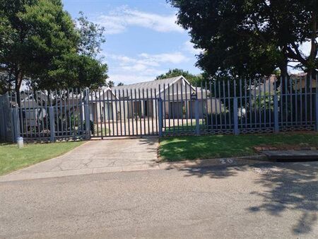 3 Bedroom House in Birchleigh