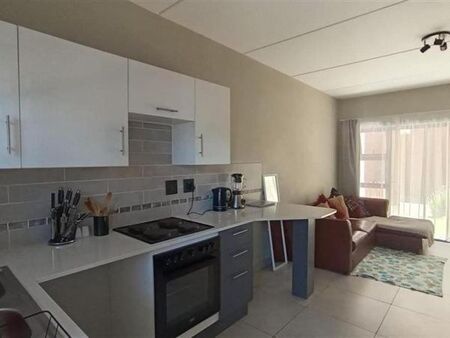 2 Bedroom Apartment in Ravenswood