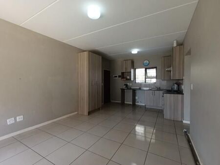 2 Bedroom Apartment in Brentwood