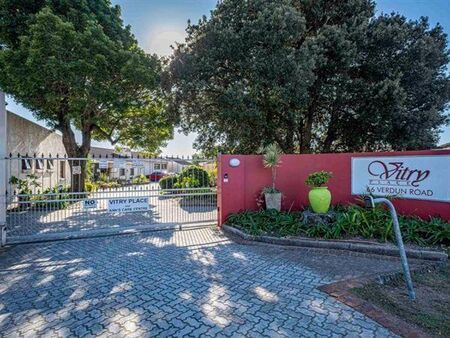 2 Bedroom Townhouse in Lorraine