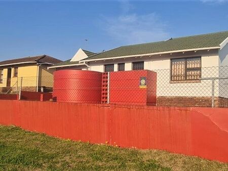 3 Bedroom House in Kwadwesi