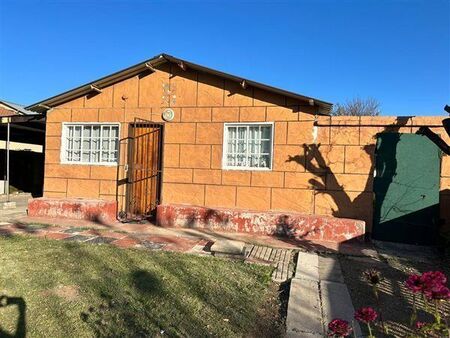 2 Bedroom House in Fernwood