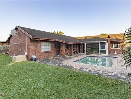 4 Bedroom House in Arboretum