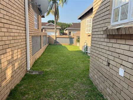 3 Bedroom Simplex in Meer En See