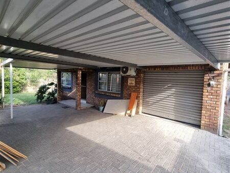 2 Bedroom Duet in Arboretum