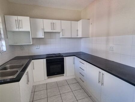 3 Bedroom Apartment in Arboretum