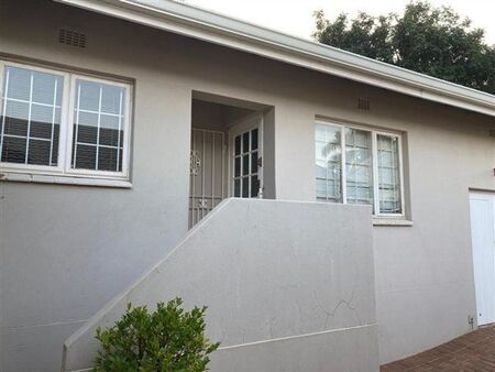 Bachelor apartment in Umhlanga Rocks