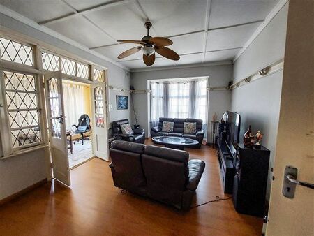 3 Bedroom Apartment in Morningside