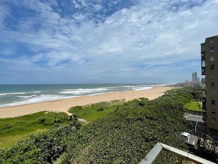 2 Bedroom Apartment in Amanzimtoti