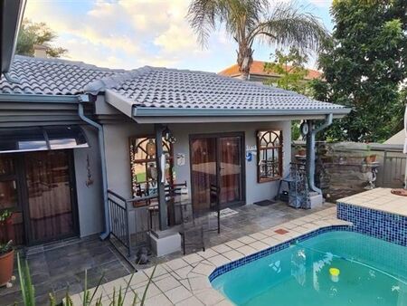 1 Bedroom Apartment in Featherbrooke Estate