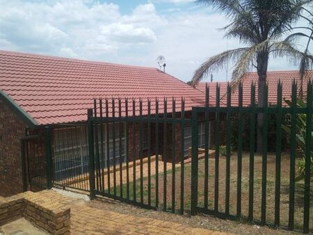 3 Bedroom Apartment in Quellerie Park