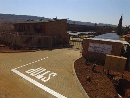 1 Bedroom Apartment in Elandspoort