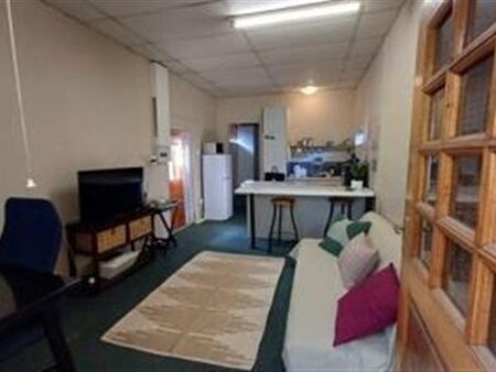 1 Bedroom Apartment in Waterkloof