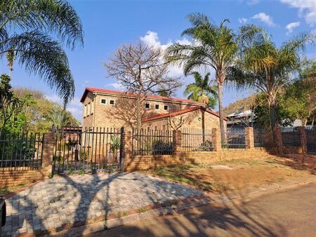 3 Bedroom House in Ninapark