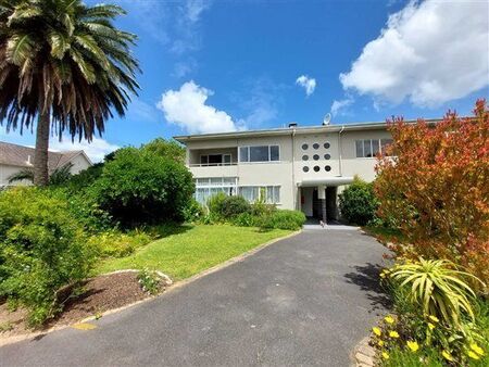 3 Bedroom Apartment in Kenilworth