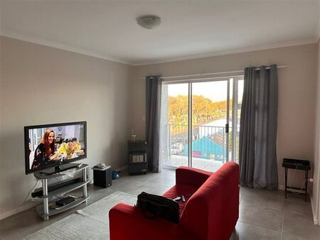 2 Bedroom Apartment in Table View