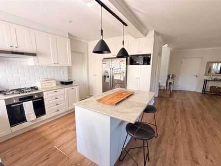 3 Bedroom House in Constantia