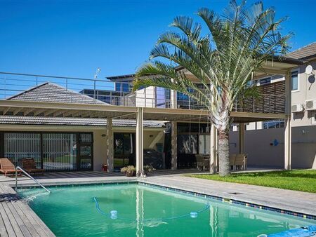 4 Bedroom House in Constantia