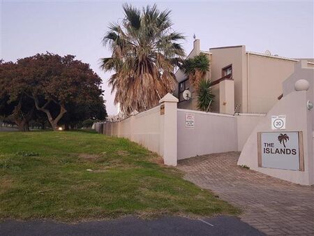 2 Bedroom Apartment in Parow North