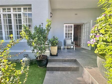 2 Bedroom Apartment in Oranjezicht