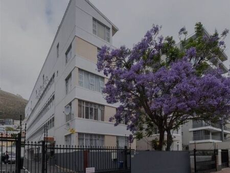 2 Bedroom Apartment in Green Point