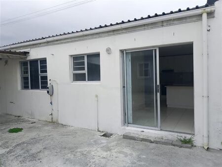 2 Bedroom Apartment in Silvertown