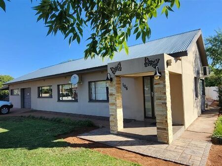 5 Bedroom House in Oosterville