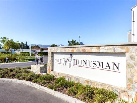 1 Bedroom Apartment in Somerset West Central