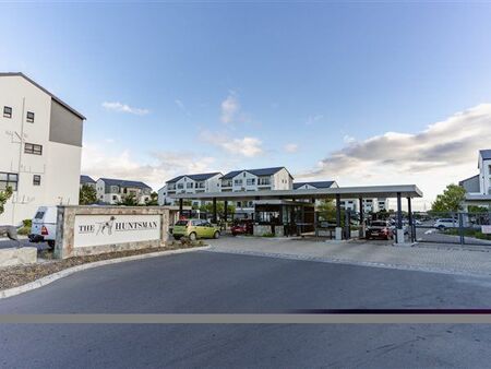 2 Bedroom Apartment in Somerset West Central