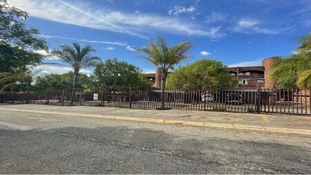 2 Bedroom apartment to rent in Cresta, Randburg