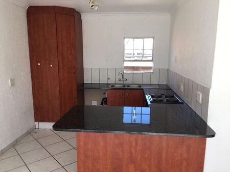 2 Bedroom apartment to rent in Croydon, Kempton Park