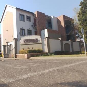 2 Bedroom Apartment in Montana