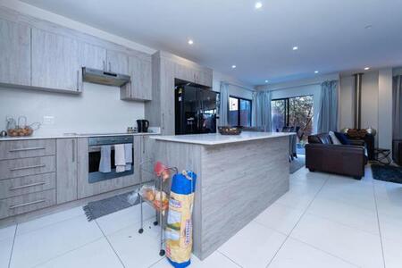 4 Bedroom House in Morningside