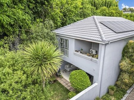 2 Bedroom Duplex in Strathavon