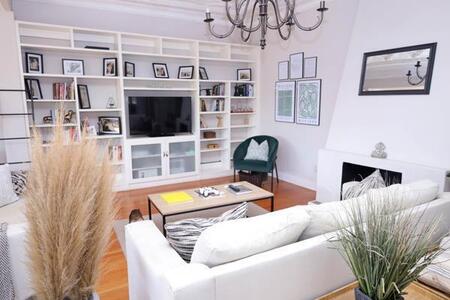 4 Bedroom House in Parkhurst