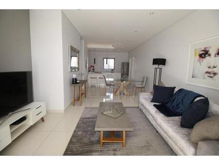 2 Bedroom Apartment in Rosebank
