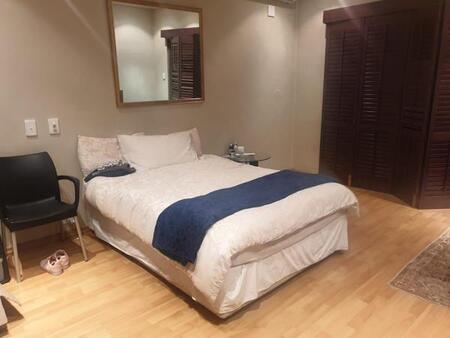 Studio apartment in Orchards