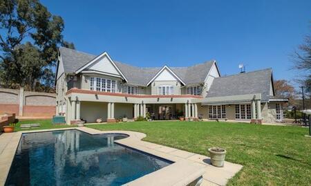 4 Bedroom House in North Riding Ah