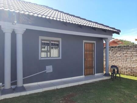 1 Bedroom House in Alveda