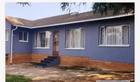 3 Bedroom House in Naturena
